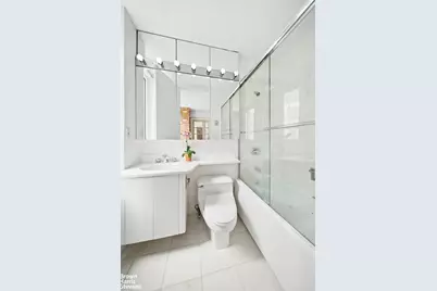 161 W 61st Street #11E, New York City, NY 10023 - Photo 5