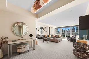 176 E 71st St, New York City, NY 10021 - Photo 3