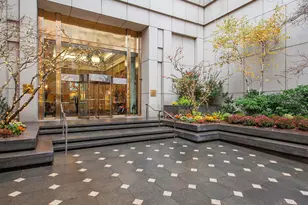 200 E 61st St, New York City, NY 10065 - Photo 7