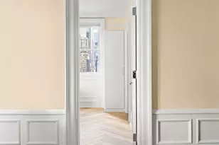 200 W 54th St, New York City, NY 10019 - Photo 13