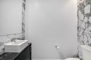 138 E 50th St, New York, NY 10022 - Photo 13
