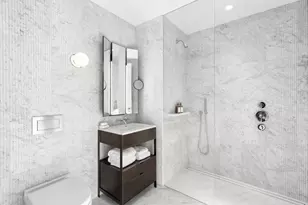 135 E 47th St, New York City, NY 10017 - Photo 7