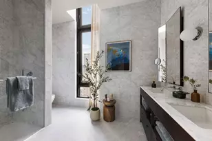 135 E 47th St, New York City, NY 10017 - Photo 13