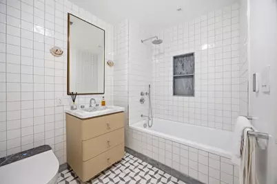 24-01 Queens Plaza N #1601, Long Island City, NY 11101 - Photo 5