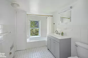 21-13 45th Ave, New York City, NY 11101 - Photo 15