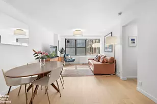 305 E 40th St, New York, NY 10017 - Photo 3