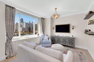 389 E 89th St, New York City, NY 10128 - Photo 1