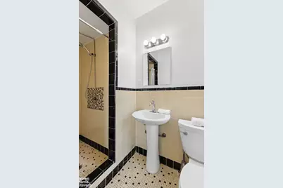 4445 Post Road #7D, New York City, NY 10471 - Photo 27