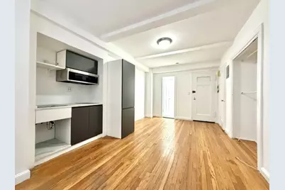 304 E 41st Street #307A, New York City, NY 10017 - Photo 3