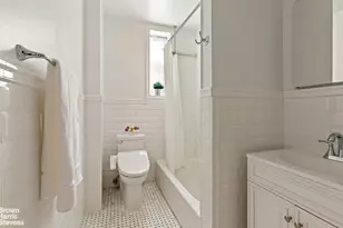 225 Park Pl, New York City, NY 11238 - Photo 7