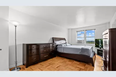 4555 Henry Hudson Parkway W #908, New York City, NY 10471 - Photo 11