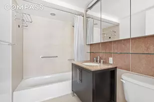 555 W 23rd St, New York City, NY 10011 - Photo 5