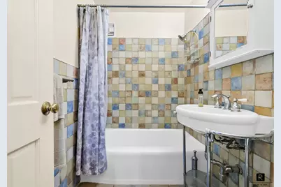 31-85 Crescent Street #419, New York City, NY 11106 - Photo 15