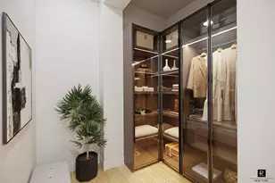 31-85 Crescent St, New York City, NY 11106 - Photo 5