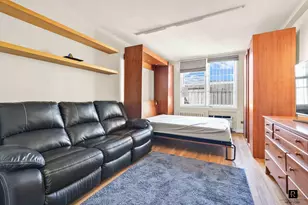 31-85 Crescent St, New York City, NY 11106 - Photo 5