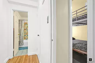 31-85 Crescent St, New York City, NY 11106 - Photo 11