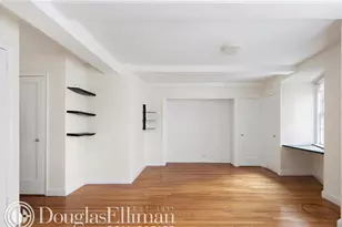 304 E 41st St, New York City, NY 10017 - Photo 3