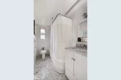 12 E 97th Street #2G, New York City, NY 10029 - Photo 5