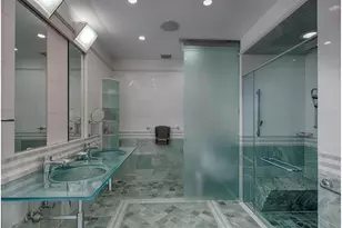 641 5th Ave, New York City, NY 10022 - Photo 9