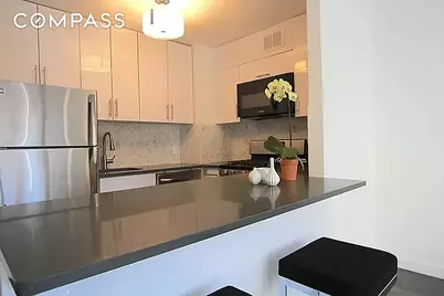 400 E 14th Street #3C, New York, NY 10009 - Photo 3