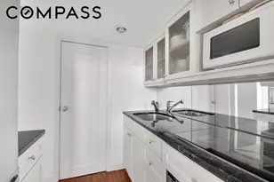 140 W 69th St, New York City, NY 10023 - Photo 7