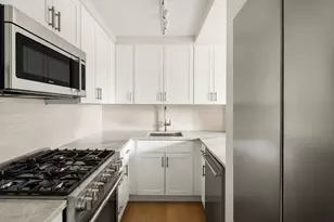 575 Main St, New York City, NY 10044 - Photo 3