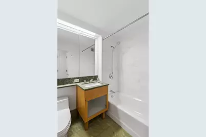 207 E 57th Street #5C, New York City, NY 10022 - Photo 9