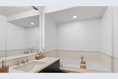 207 E 57th Street #5C, New York City, NY 10022 - Photo 7