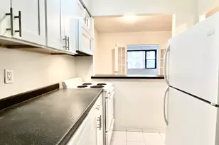 345 E 72nd St, New York City, NY 10021 - Photo 3