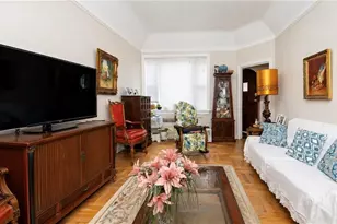 2544 Hubbard St, New York City, NY 11235 - Photo 9