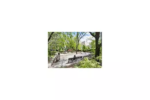 405 W 23rd St, New York City, NY 10011 - Photo 37