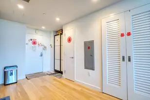 131-01 40th Rd, New York City, NY 11354 - Photo 5