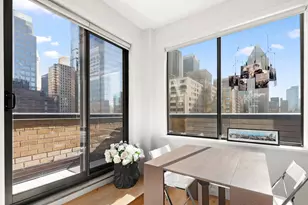 310 W 56th St, New York City, NY 10019 - Photo 3