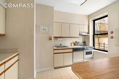 61 Pierrepont Street #24, Brooklyn, NY 11201 - Photo 3