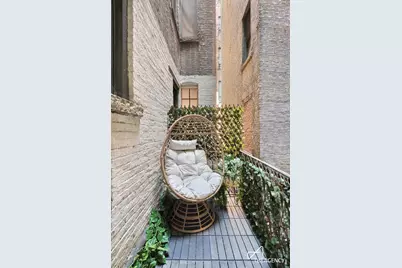 334 W 17th Street #1W, New York, NY 10011 - Photo 9