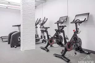 255 W 14th St, New York City, NY 10011 - Photo 9