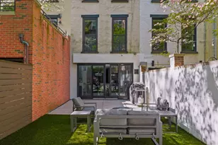 431 E 84th St, New York City, NY 10028 - Photo 11