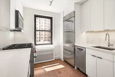 301 E 69th Street #8D, New York City, NY 10021 - Photo 11