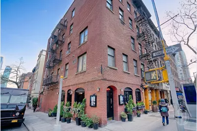 200 E 35th Street #4, New York, NY 10016 - Photo 7