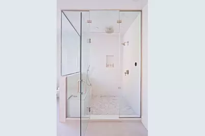 391 Manhattan Avenue, New York City, NY 10026 - Photo 15