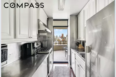 400 E 70th Street #2402, New York City, NY 10021 - Photo 5