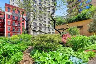 275 W 96th St, New York, NY 10025 - Photo 15