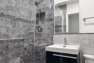 360 E 72nd St, New York City, NY 10021 - Photo 7