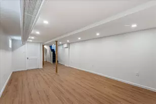 70-45 Manse St, New York City, NY 11375 - Photo 29