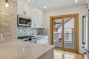 70-45 Manse St, New York City, NY 11375 - Photo 11
