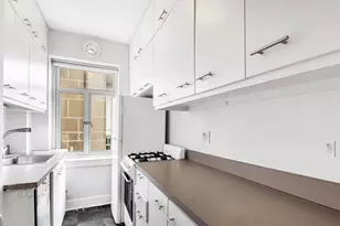7 W 96th St, New York City, NY 10025 - Photo 13