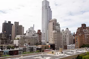 241 E 76th St, New York City, NY 10021 - Photo 17