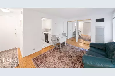106 Central Park S #15D, New York City, NY 10019 - Photo 3