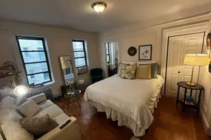 325 W 71st St, New York, NY 10023 - Photo 3