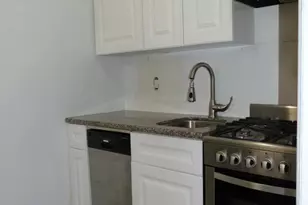 325 W 71st St, New York, NY 10023 - Photo 9